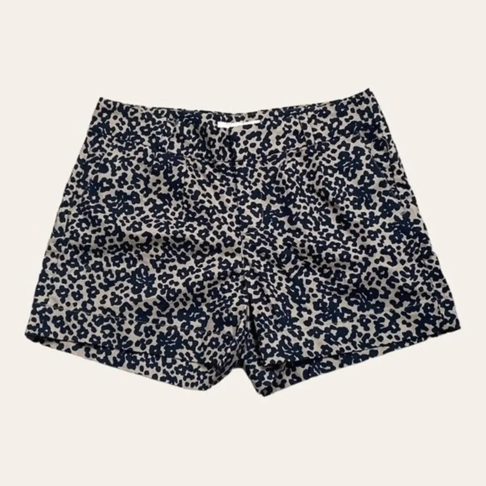 VTG Women’s Banana Republic Leopard Tan Stretch Black Print Ryan Fit Shorts